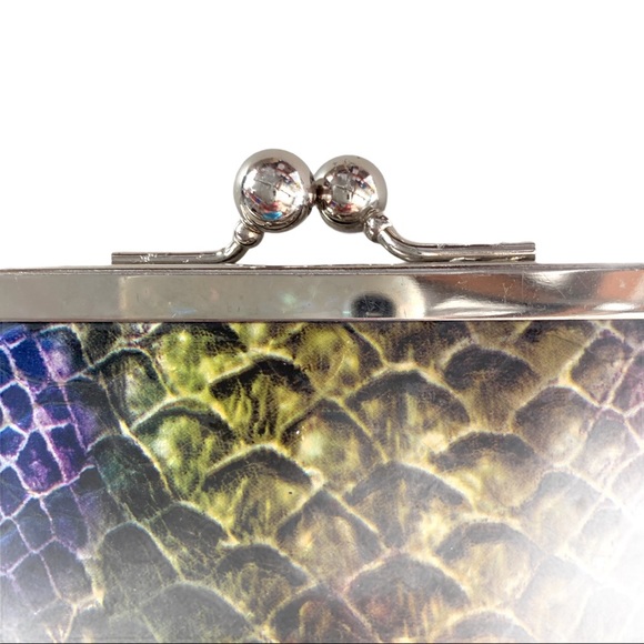 Snake Skin Clutch - Picture 5 of 6